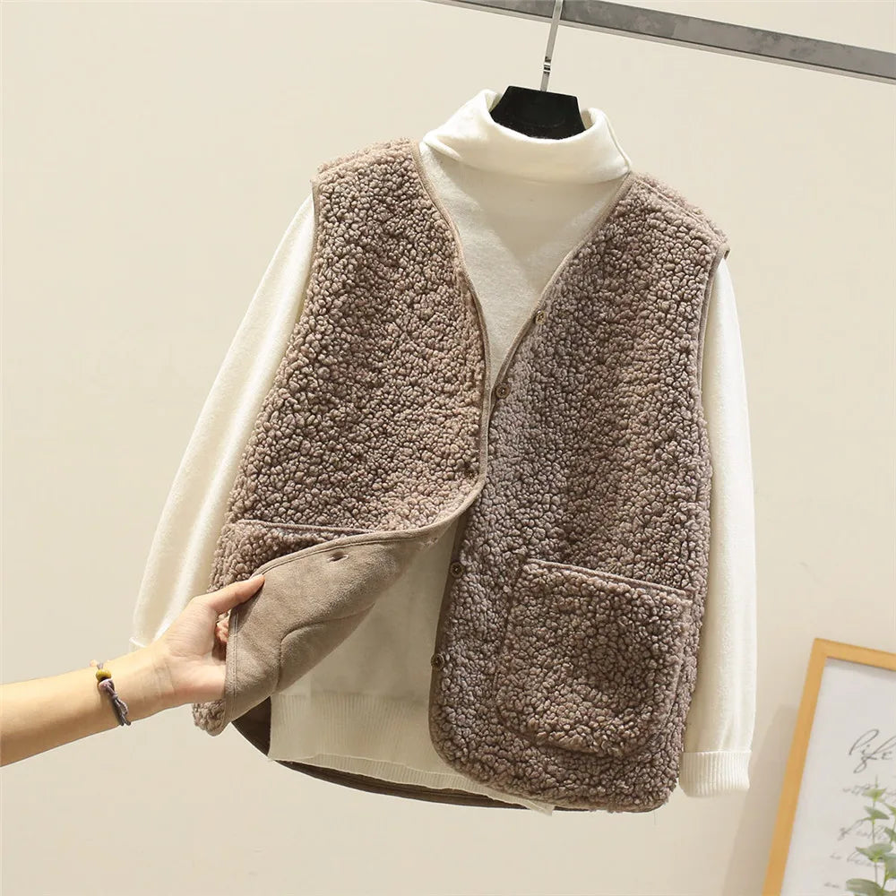Dayla™ - Versatile Chic Wool Vest